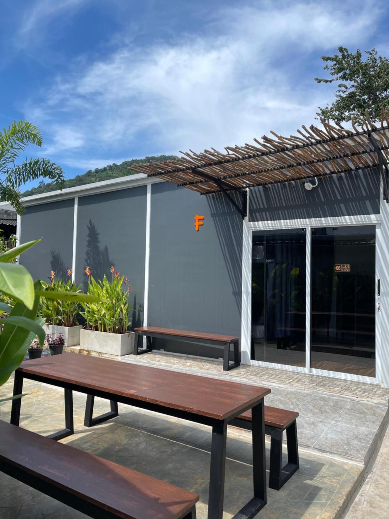 Summer Club And Hostel Ao Nang ภายนอก รูปภาพ