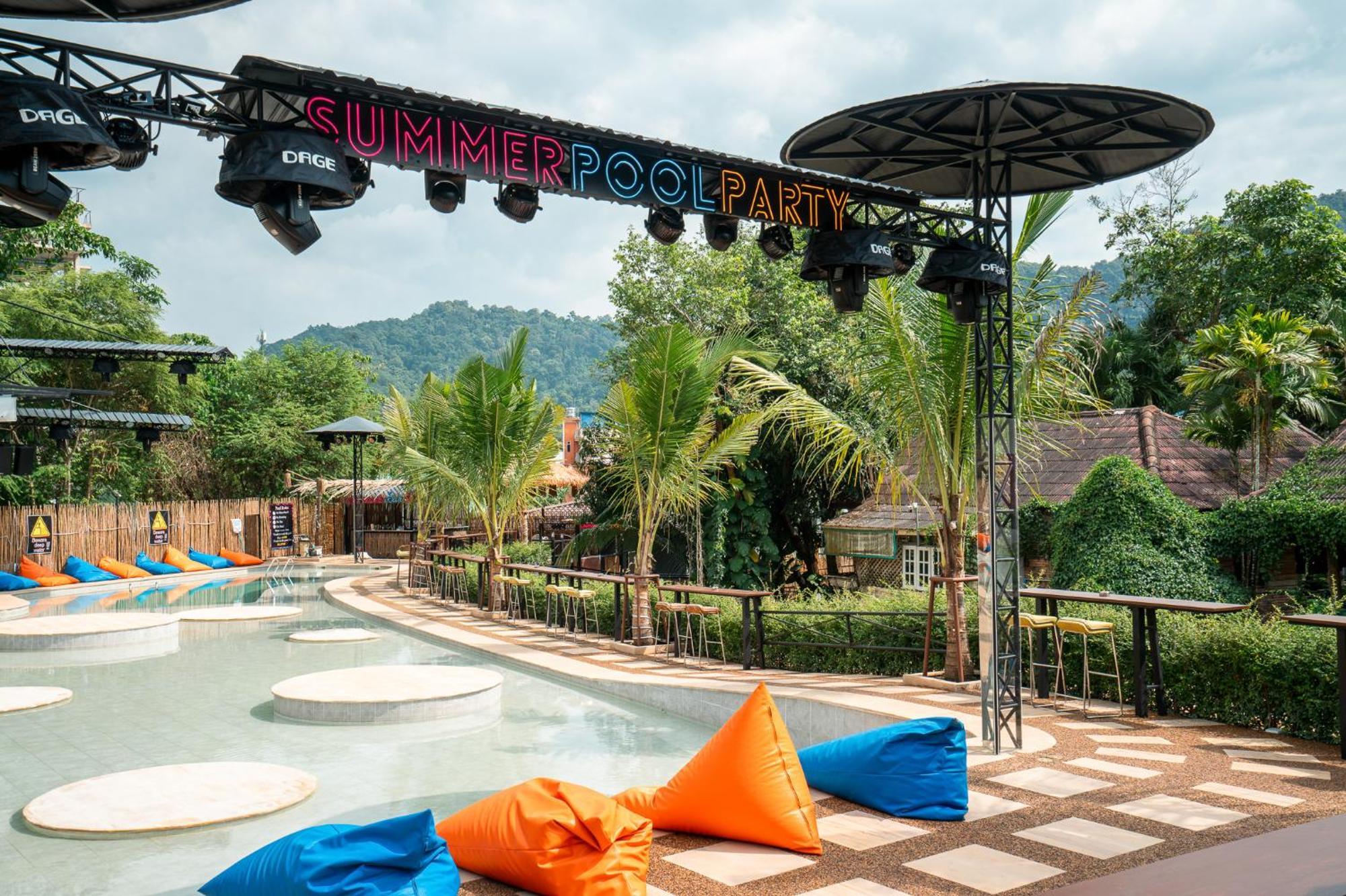 Summer Club And Hostel Ao Nang ภายนอก รูปภาพ