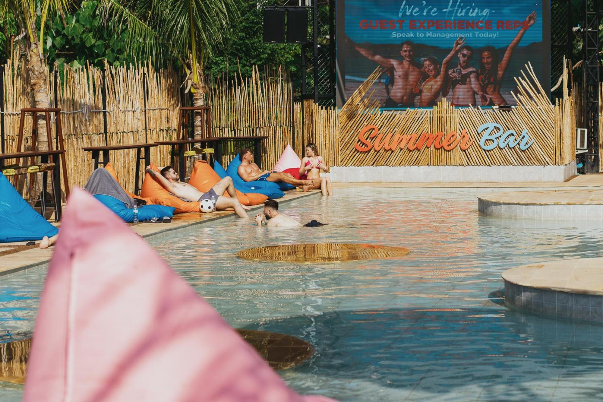 Summer Club And Hostel Ao Nang ภายนอก รูปภาพ